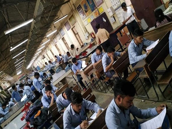 Students at ITI Pusa