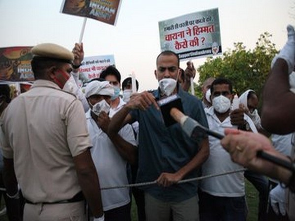 Indian Youth Congress candle march (Picture Courtesy - Twitter)