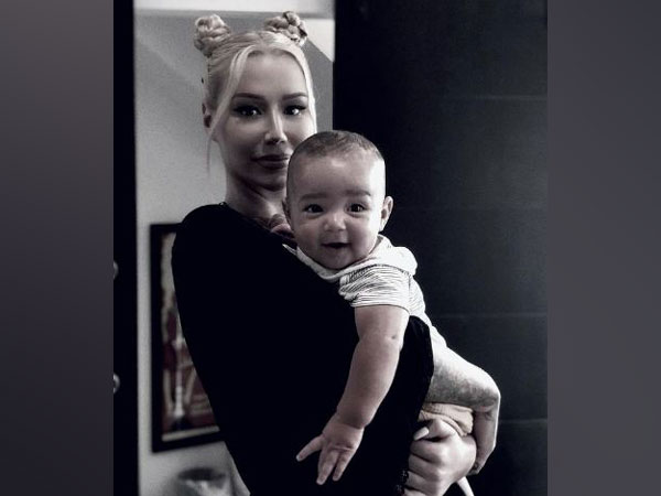 Iggy Azalea with her son Onyx (Image Courtesy: Instagram)