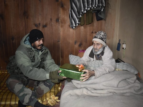  Indian Army carries out wellness Patrol for Veterans (Photo:Twitter/PRO Defence Srinagar)