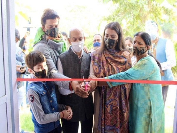Former cricketer Suresh Raina along with his wife Priyanka Raina inaugurated the health and sanitation facilities at Govt Composite Middle School, Noor Nagar Sihani, Ghaziabad. 