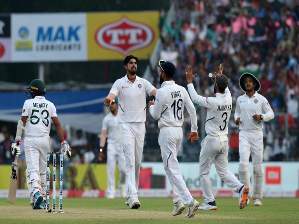 Indian players celebrating after taking a wicket (Photo/ ICC Twitter)