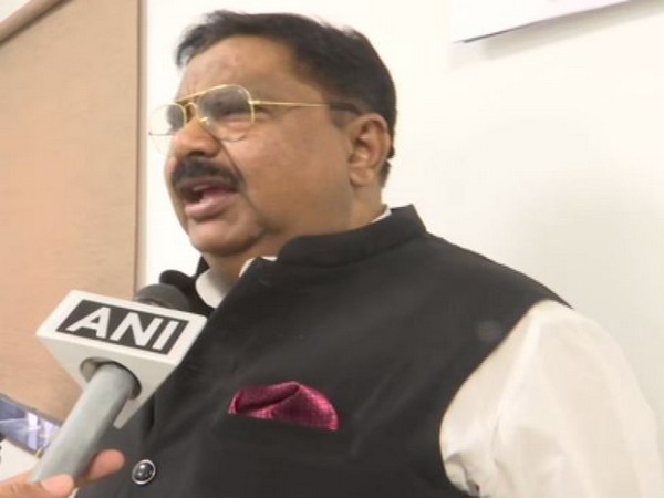 Madhya Pradesh independent MLA Surendra Singh Shera speaking to ANI in Bhopal on Monday. Photo/ANI