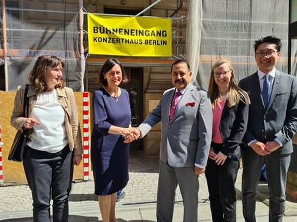 Dr Jitendra Singh, Union Minister for Science & Technology and Earth Sciences, during the luncheon meeting hosted by President, DFG (German Research Foundation) Prof. (Dr) Katja Becker (Photo: PIB)