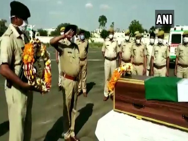 Army paying tribute to paratrooper Chhatrapal Singh on Monday. Photo/ANI