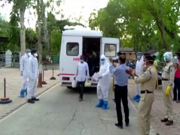 Inmates returning to Indore Central Jail. (Photo/ANI)