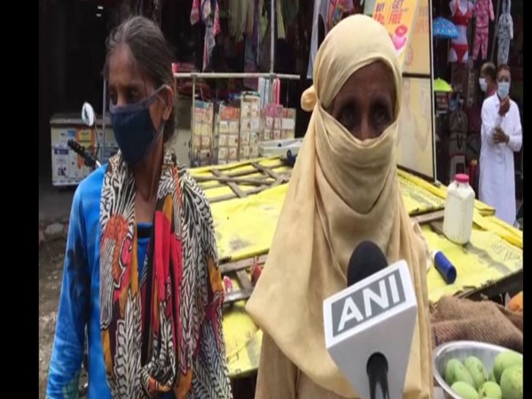 Ayesha Ansari, mother of fruit vendor, Raisa Ansari, speaking to ANI on Thursday. Photo/ANI 