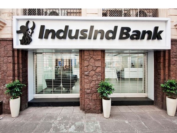 The bank has has 1,911 branches and 2,760 ATMs spread across 751 geographical locations of the country.