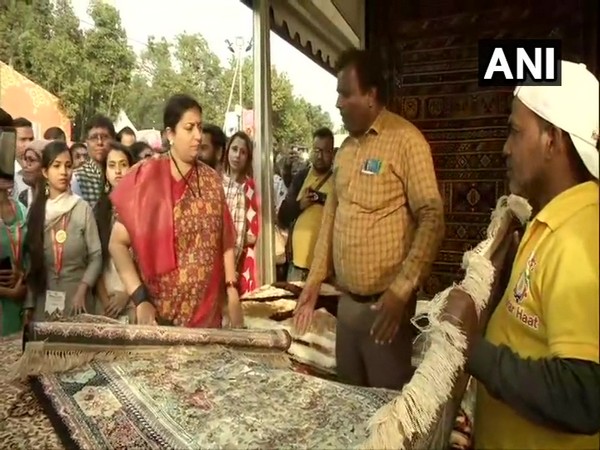 Union Cabinet Minister for Textiles and Women and Child Development Smriti Irani at Hunar Haat in New Delhi. Photo/ANI