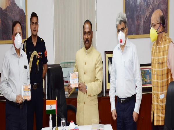 Lieutenant Governor Girish Chandra Murmu on Wednesday inaugurated the Yoga Week-2020.