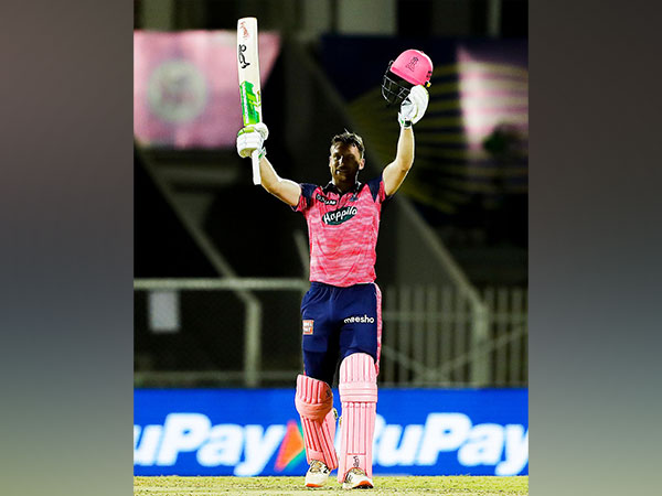 Jos Buttler celebrates after scoring a ton against KKR (Image: RR Twitter)