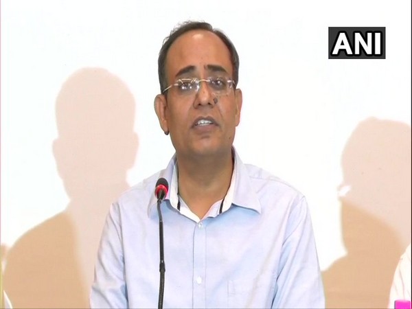 J-K Principal Secretary Rohit Kansal talking to reporters in Srinagar on Wednesday.