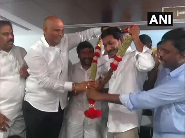 YSR Congress Party chief YS Jaganmohan Reddy being felicitated by party leaders in Amaravati, Andhra Pradesh on Saturday.