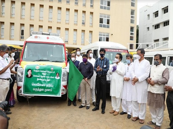 Jain Groups in association with Greater Chennai Corporation Launched 30 Mobile Dispensary Vans in Chennai to conduct health check-ups of residents on spot