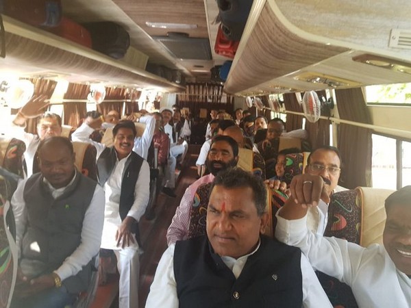 MP Congress MLAs on way to Bhopal airport on Wednesday. Photo/ANI