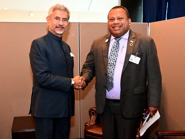 External Affairs Minister S Jaishankar with his Fijian counterpart Inia Seruiratu in New York on Tuesday. (Photo Credits: Jaishankar's Twitter)