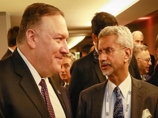 External Affairs Minister S Jaishankar meets US State Secretary Mike Pompeo in Munich (Picture Credits: S. Jaishankar/Twitter)