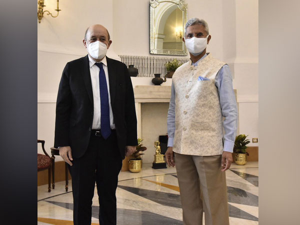 External Affairs Minister S Jaishankar with Jean-Yves Le Drian, Minister for Europe and Foreign Affairs of France (Twitter)
