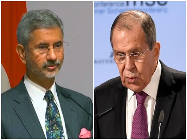 External Affairs Minister S Jaishankar (L) and Russian Foreign Minister Sergey Lavrov (R) (file photo)