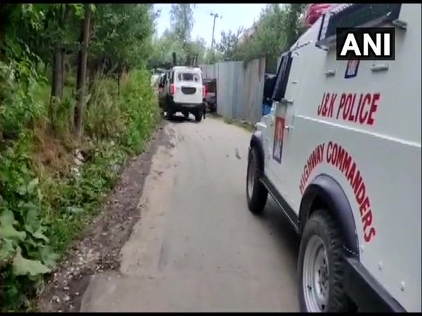 Encounter between security forces and terrorists in the Hanjipora area of Shopian district of Jammu and Kashmir. 