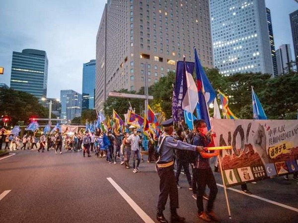 A protest was organised outside the Chinese Embassy on November 12 to mark the founding anniversary of the East Turkistan.