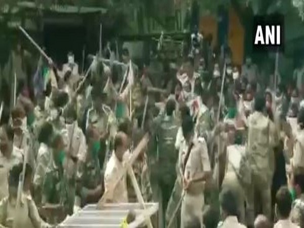Police lathi-charge after clash broke out between state police and protesting assistant police personnel in Ranchi on Friday. Photo/ANI