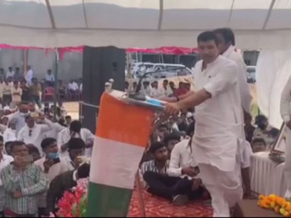 Congress MLA Jitu Patwari addressing an election meeting in Khandwa on Saturday. (Photo/ANI)