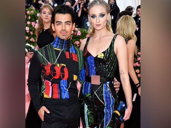Joe Jonas and Sophie Turner (image courtesy: Instagram)
