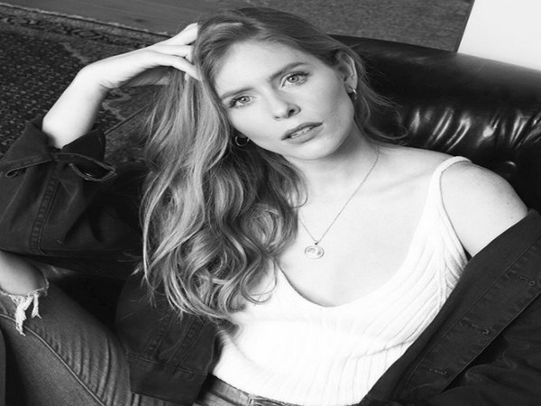 Actor Jordan Claire Robbins (Image source: Instagram)