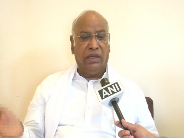 Rajya Sabha MP Mallikarjun Kharge (Photo/ANI)