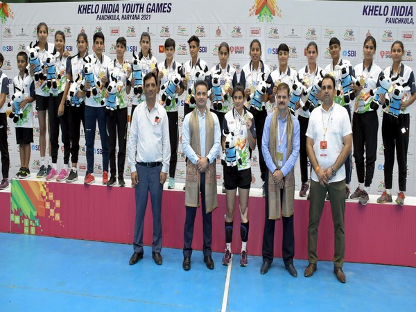 Girls Handball gold medal winning team at KIYG 2021 (Image: SAI/MYAS)