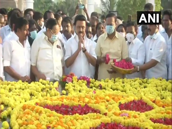 DMK president MK Stalin paid floral tribute to former chief ministers of Tamil Nadu M Karunanidhi and CN Annadurai on Monday. (Photo/ANI)