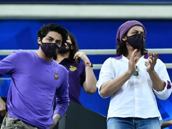 KKR owner Shahrukh Khan and his son Aryan Khan (Image: iplt20.com)