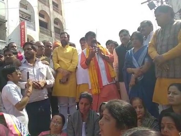 BJP leader Kailash Vijayvargiya addressing a gathering in Ujjain on Monday. Photo/ANI