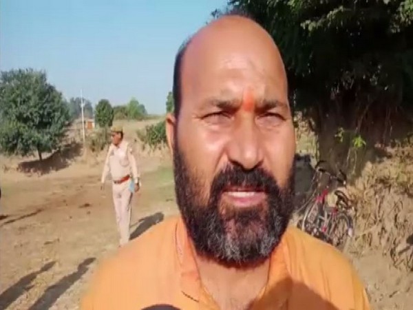  Kathua sarpanch Karan Kumar speaks to media on Friday. [Photo/ANI]