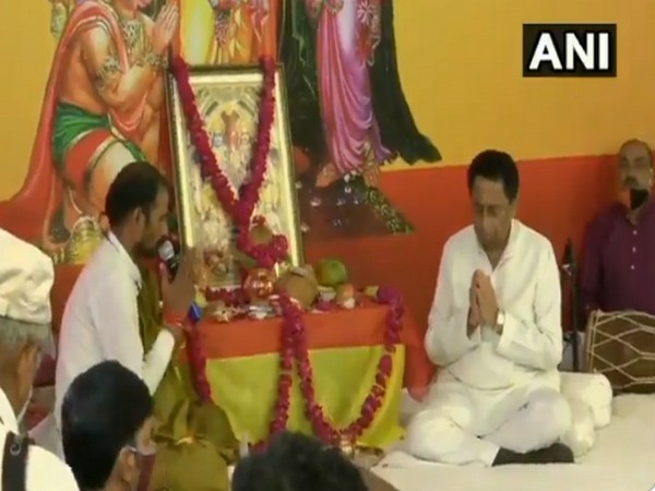 Visual from the program organised at former CM Kamal Nath's residence in Bhopal on Tuesday. Photo/ANI