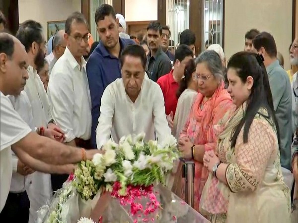 Kamal Nath pays homage to Arun Jaitley (Source Twitter)