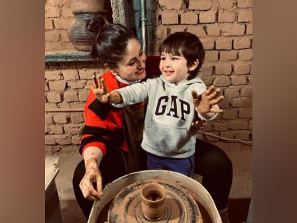 Actor Kareena Kapoor Khan with son Taimur Ali Khan (Image Source: Instagram)