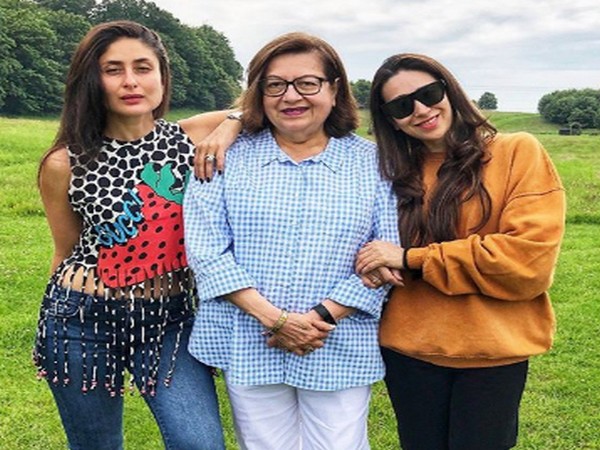 Veteran actor Babita Kapoor with daughters Kareena Kapoor Khan and Karisma Kapoor (Image Source: Instagram)