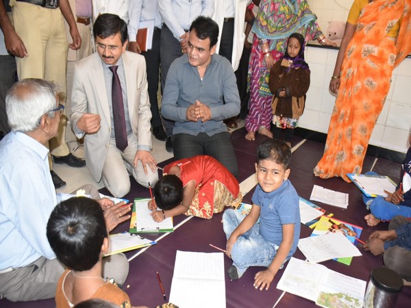 Karnataka deputy chief minister CN Ashwath Narayana during inspection of hospitals on Tuesday Photo/ANI