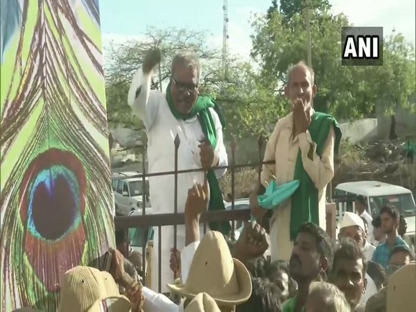 Karnataka Chief Minister while protesting during Chief Minister HD Kumaraswamy's 'Janatha Darshan' program in Bidar on Thursday. Photo/ANI