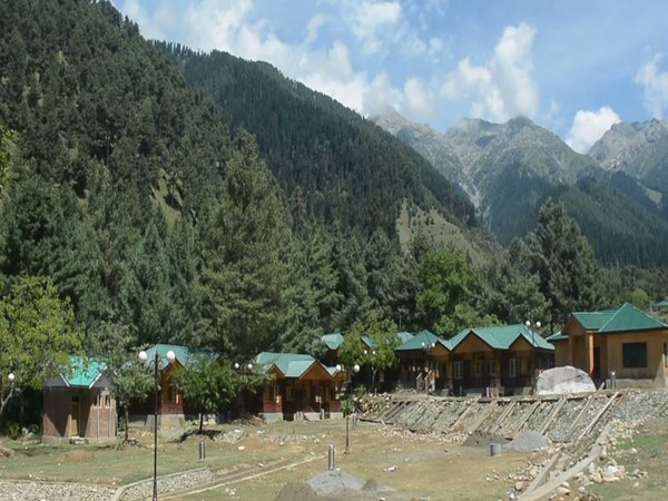 Govt constructs new infrastructure under PMDP scheme to promote tourism in Kashmir. Photo/ANI