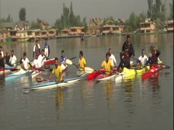 Jammu and Kashmir Tourism Department organised sports activities on the occasion of World Tourism Day at Dal Lake, Srinagar on Sunday. (Photo/ANI)