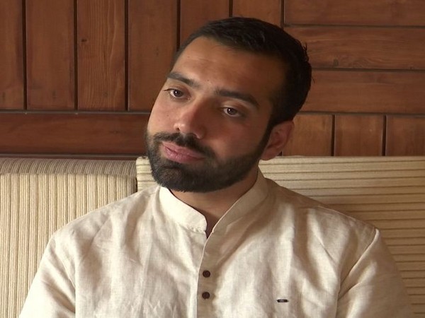 Hasnain Mustafa Khawaja, a Kashmiri student who has recently bagged a fellowship to study at Queens Mary University in London.