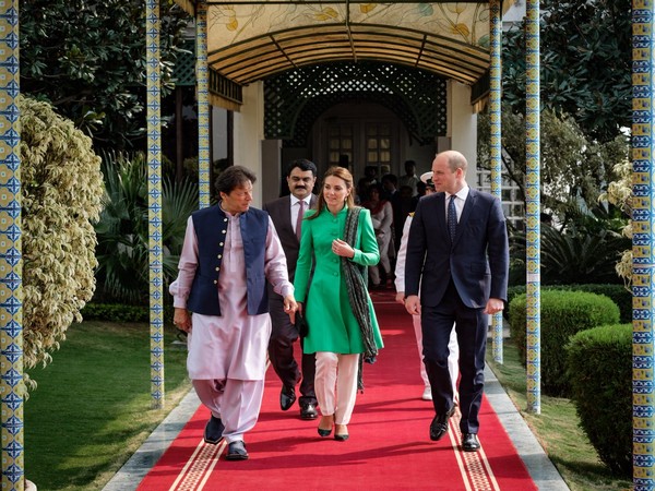 Duke and Duchess of Cambridge attended an official meeting and lunch with Prime Minister Imran Khan in Islamabad (Picture Credits: Kensington Palace/Twitter)