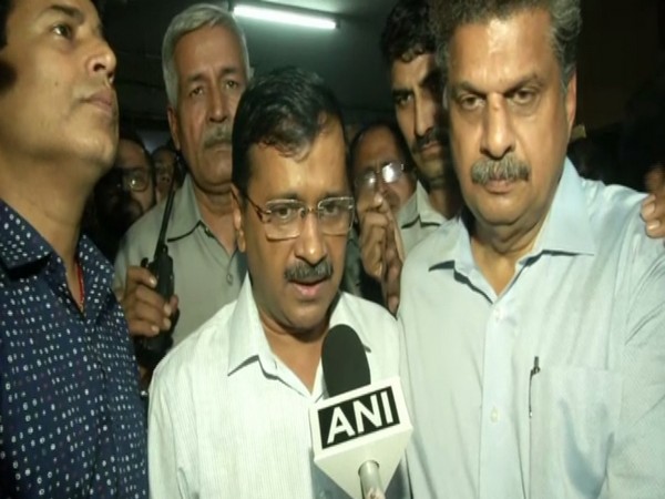 Delhi Chief Minister Arvind Kejriwal talking to ANI outside St Stephen's Hospital on Sunday. Photo/ANI