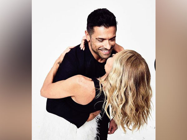 Mark Consuelos and Kelly Ripa (Image courtesy: Instagram)