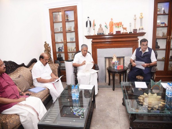 Kerala CM Pinarayi Vijayan and Union Minister for Road Transport and Highways Nitin Gadkari in a meeting on Saturday in New Delhi. (Photo: ANI)
