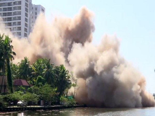 The Golden Kayaloram apartments being demolished in Maradu in Kochi (File Photo)