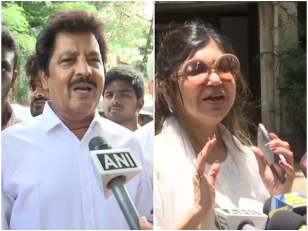 Udit Narayan and Alka Yagnik